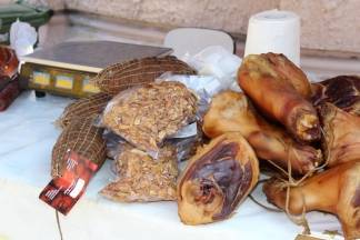 Uskrsni sajam i Veliki petak u pješačkoj zoni u Požegi, 25.3.2016.