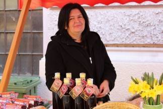 Uskrsni sajam i Veliki petak u pješačkoj zoni u Požegi, 25.3.2016.