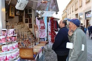 Uskrsni sajam i Veliki petak u pješačkoj zoni u Požegi, 25.3.2016.