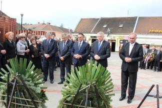 Dan županije: Polaganje vijenaca na Trgu 123. brigade