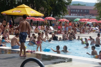 Nedjelja na požeškim bazenima