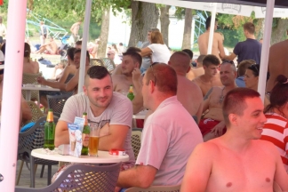 Nedjelja na požeškim bazenima