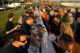 Velika: Najduži stol u Hrvata 2012.