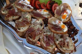 Velika: Najduži stol u Hrvata 2012.