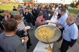 Velika: Najduži stol u Hrvata 2012.