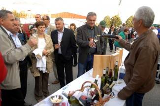 Velika: Najduži stol u Hrvata 2012.