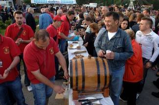 Velika: Najduži stol u Hrvata 2012.