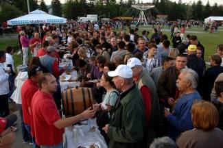 Velika: Najduži stol u Hrvata 2012.