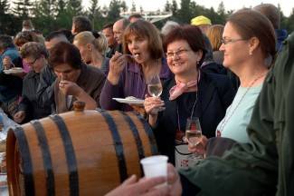 Velika: Najduži stol u Hrvata 2012.