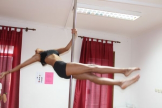 ¨Pole dance¨(ples na šipci) u požeškom studiju ¨Allegra¨: 8.8.2016.