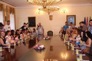 Prijem beba i roditelja u Gradu Požegi:12.9.2016.