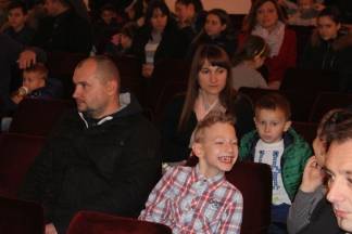 Djed Božićnjak darivao mališane požeških obrtnika 11.12.2016