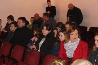 Djed Božićnjak darivao mališane požeških obrtnika 11.12.2016