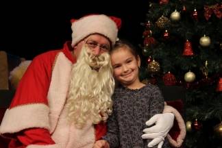 Djed Božićnjak darivao mališane požeških obrtnika 11.12.2016