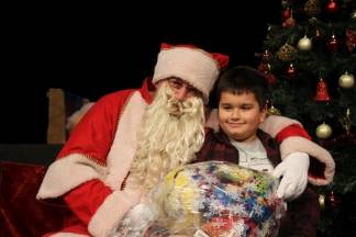 Djed Božićnjak darivao mališane požeških obrtnika 11.12.2016