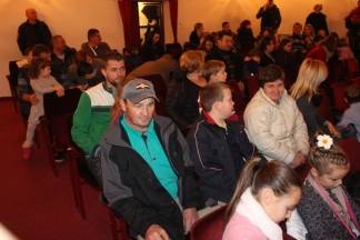 Djed Božićnjak darivao mališane požeških obrtnika 11.12.2016