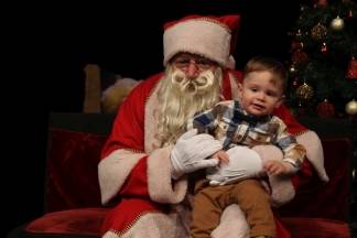 Djed Božićnjak darivao mališane požeških obrtnika 11.12.2016