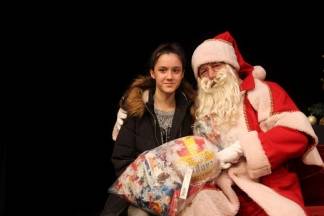 Djed Božićnjak darivao mališane požeških obrtnika 11.12.2016