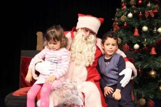 Djed Božićnjak darivao mališane požeških obrtnika 11.12.2016