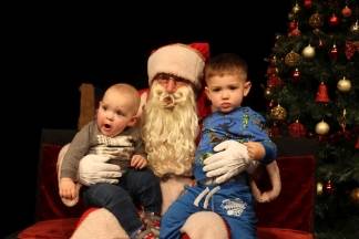 Djed Božićnjak darivao mališane požeških obrtnika 11.12.2016