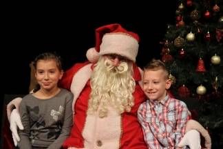 Djed Božićnjak darivao mališane požeških obrtnika 11.12.2016