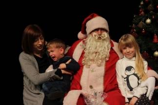 Djed Božićnjak darivao mališane požeških obrtnika 11.12.2016