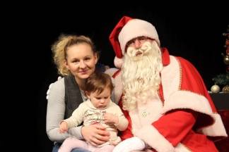 Djed Božićnjak darivao mališane požeških obrtnika 11.12.2016