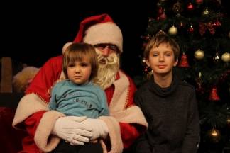 Djed Božićnjak darivao mališane požeških obrtnika 11.12.2016