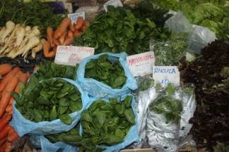 Božićna ponuda na požeškoj tržnici