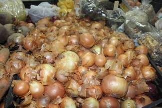 Božićna ponuda na požeškoj tržnici