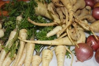 Božićna ponuda na požeškoj tržnici