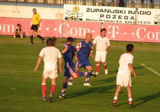 Velikani pod kišom: Sedam golova za Mateja (video)