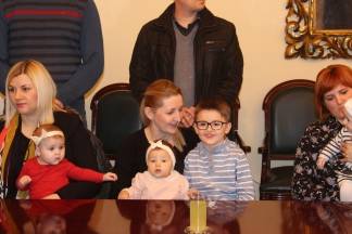 Prijem beba i roditelja kod gradonačelnika 13.2.2017.