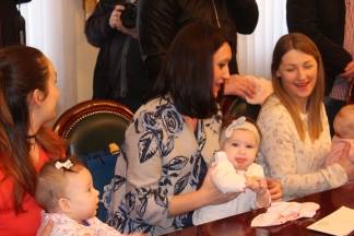 Prijem beba i roditelja kod gradonačelnika 13.2.2017.