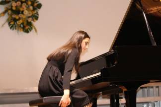 Predsjednica u šetnji Požegom i na Svečanom koncertu u Glazbenoj školi 28.2.2017.