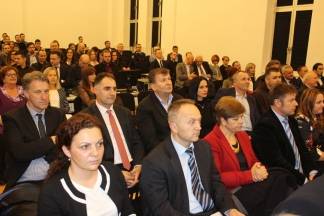 Predsjednica u šetnji Požegom i na Svečanom koncertu u Glazbenoj školi 28.2.2017.