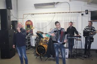 U Mihaljevcima večeras zabava uz grupu ¨Majestic Požega¨