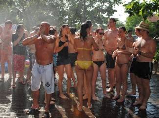 Građani otvorili sezonu kupanja u Lipiku