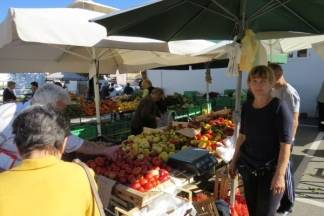 Ponuda četvrtkom na požeškoj tržnici, 14.9.2017.