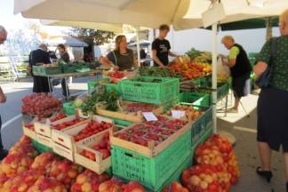 Ponuda četvrtkom na požeškoj tržnici, 14.9.2017.