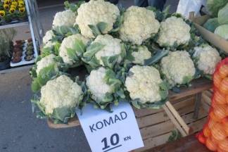 Ponuda četvrtkom na požeškoj tržnici, 14.9.2017.