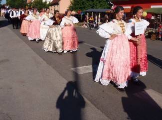 Zagrađe: Smotra folklora 2012