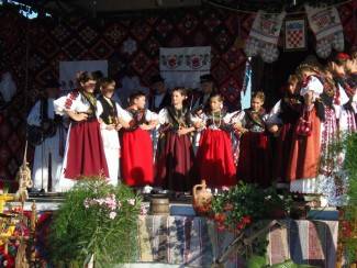 Zagrađe: Smotra folklora 2012