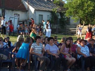 Zagrađe: Smotra folklora 2012