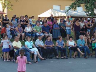 Zagrađe: Smotra folklora 2012