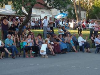 Zagrađe: Smotra folklora 2012