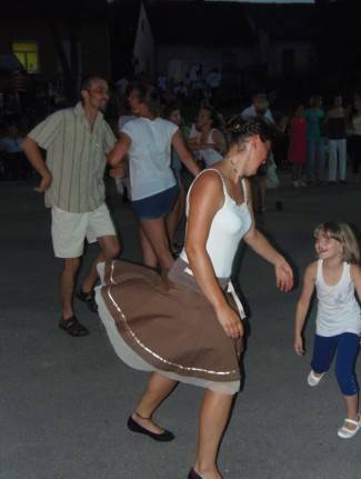 Zagrađe: Smotra folklora 2012