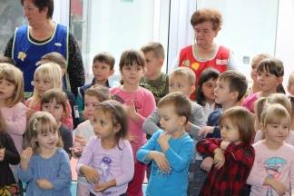 U Dječjem vrtiću Tratinčica u Pleternici obilježeni Dani kruha 11.10.2017.