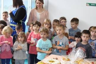 U Dječjem vrtiću Tratinčica u Pleternici obilježeni Dani kruha 11.10.2017.