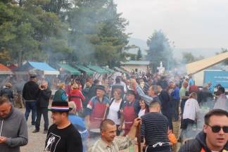 VETOVO: 4. Etno susreti Požeštine i 4. Čvarkijada 2017.